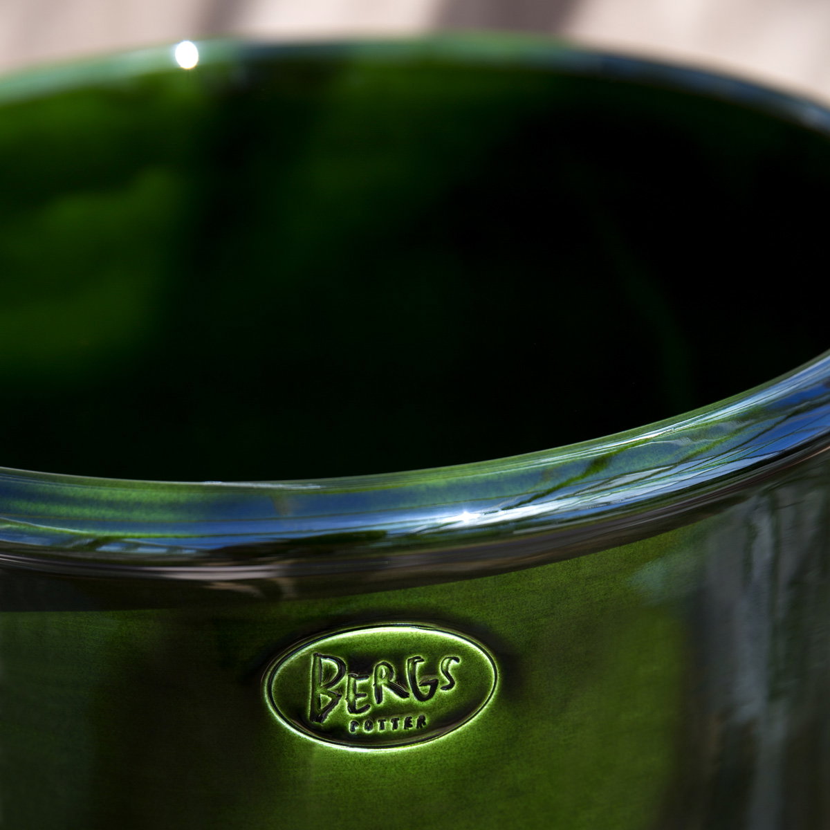 Modena Cachepot Emerald Green