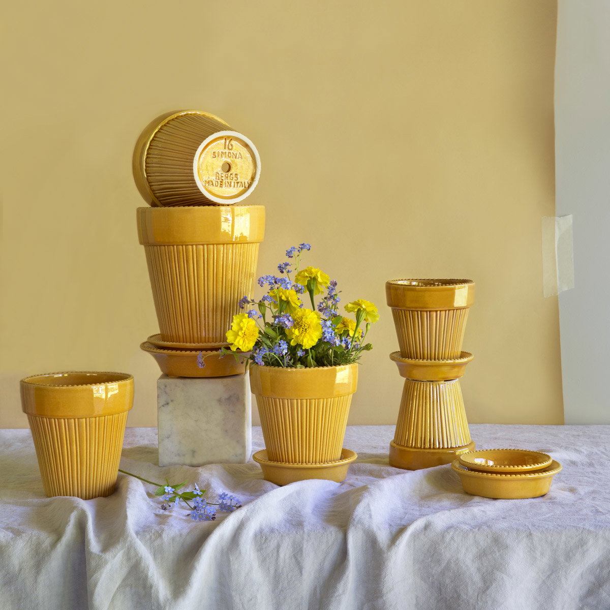 Simona Pot Amber Yellow