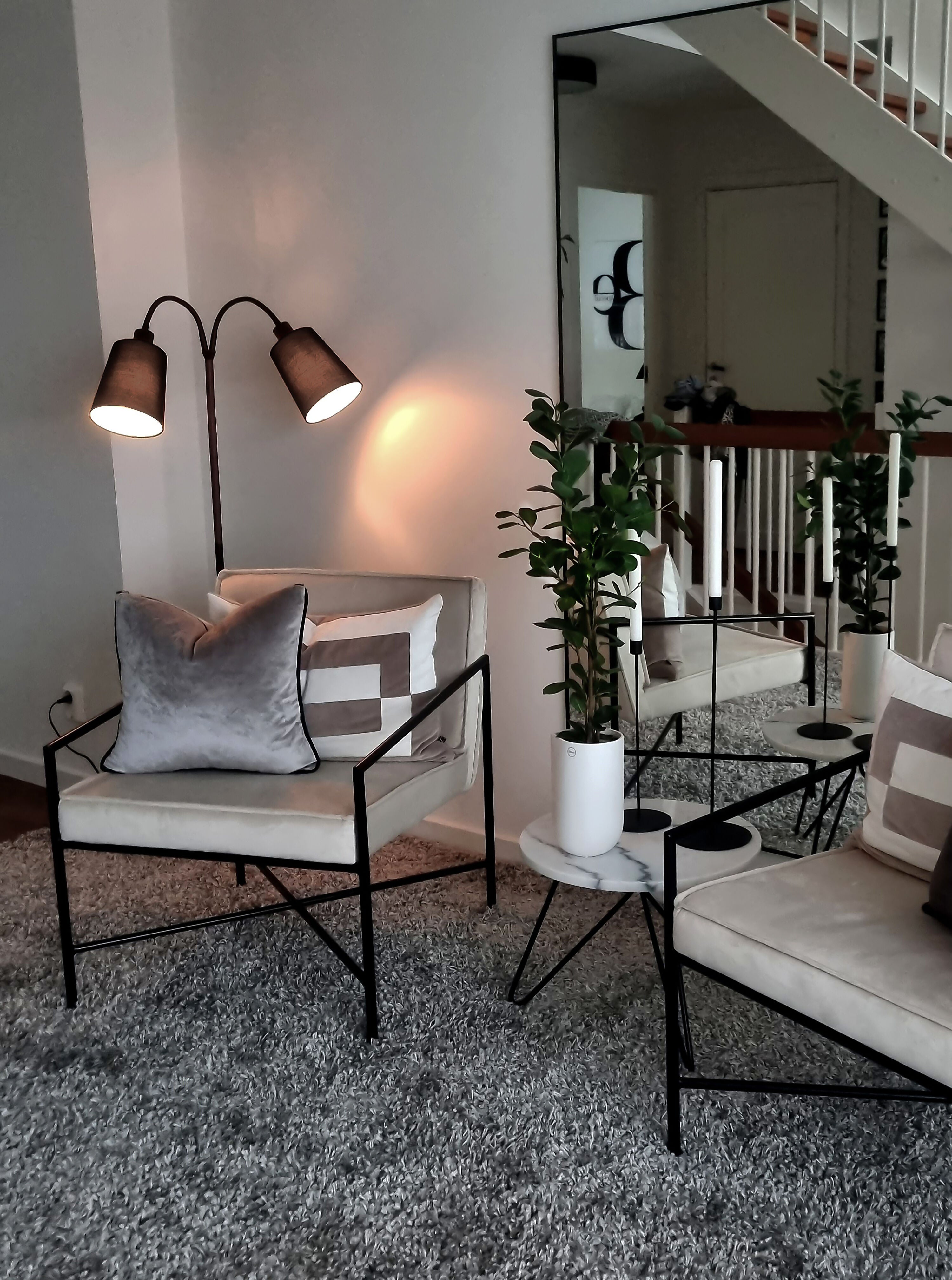 Aneta Home LJUSDAL golvlampa 2-arm inkl. skärm
