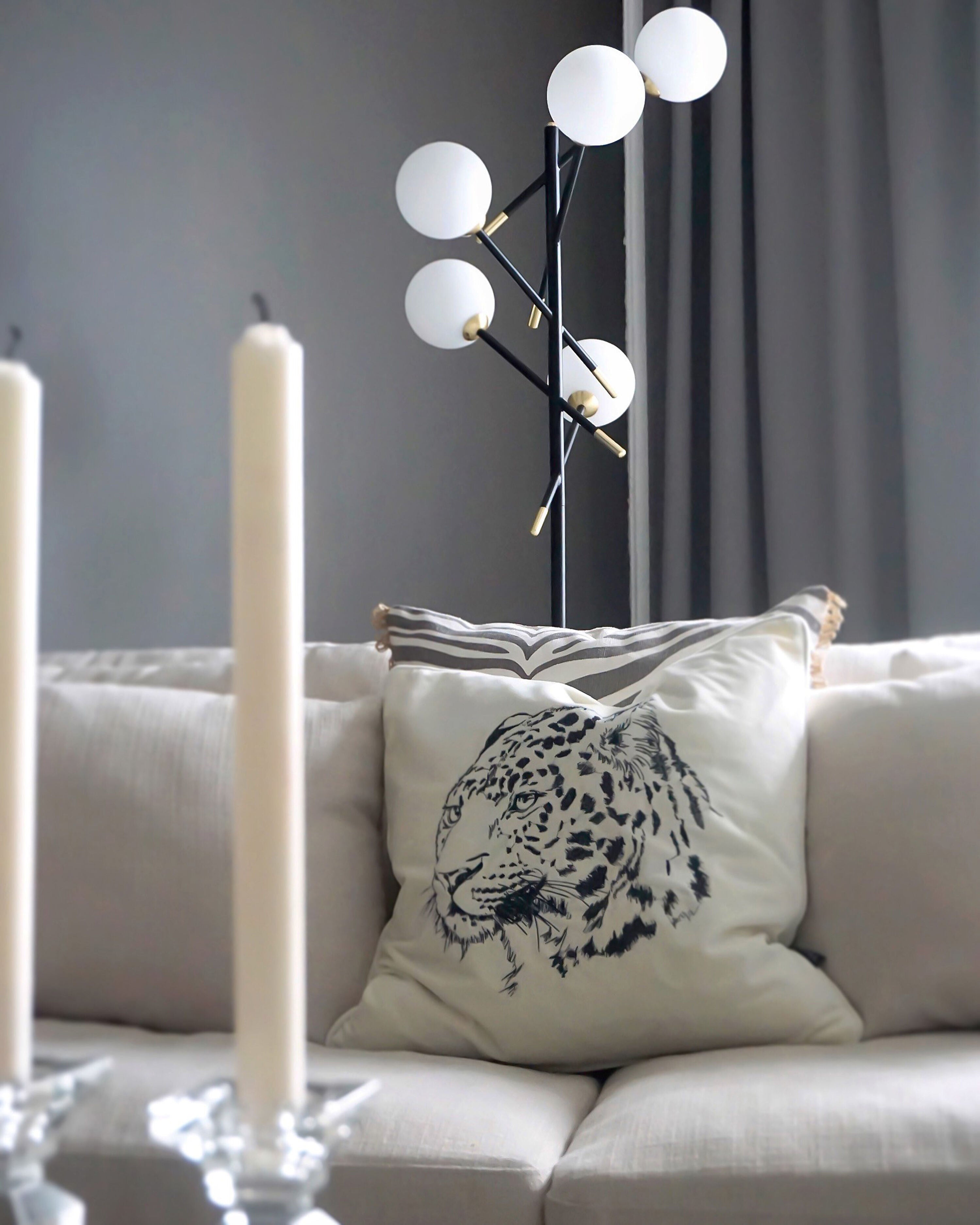 Aneta Home AKROBAT golvlampa