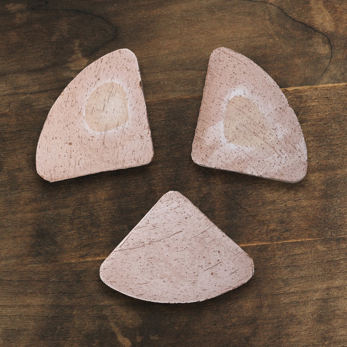 Triangle foot Pot feet RAW Rosa