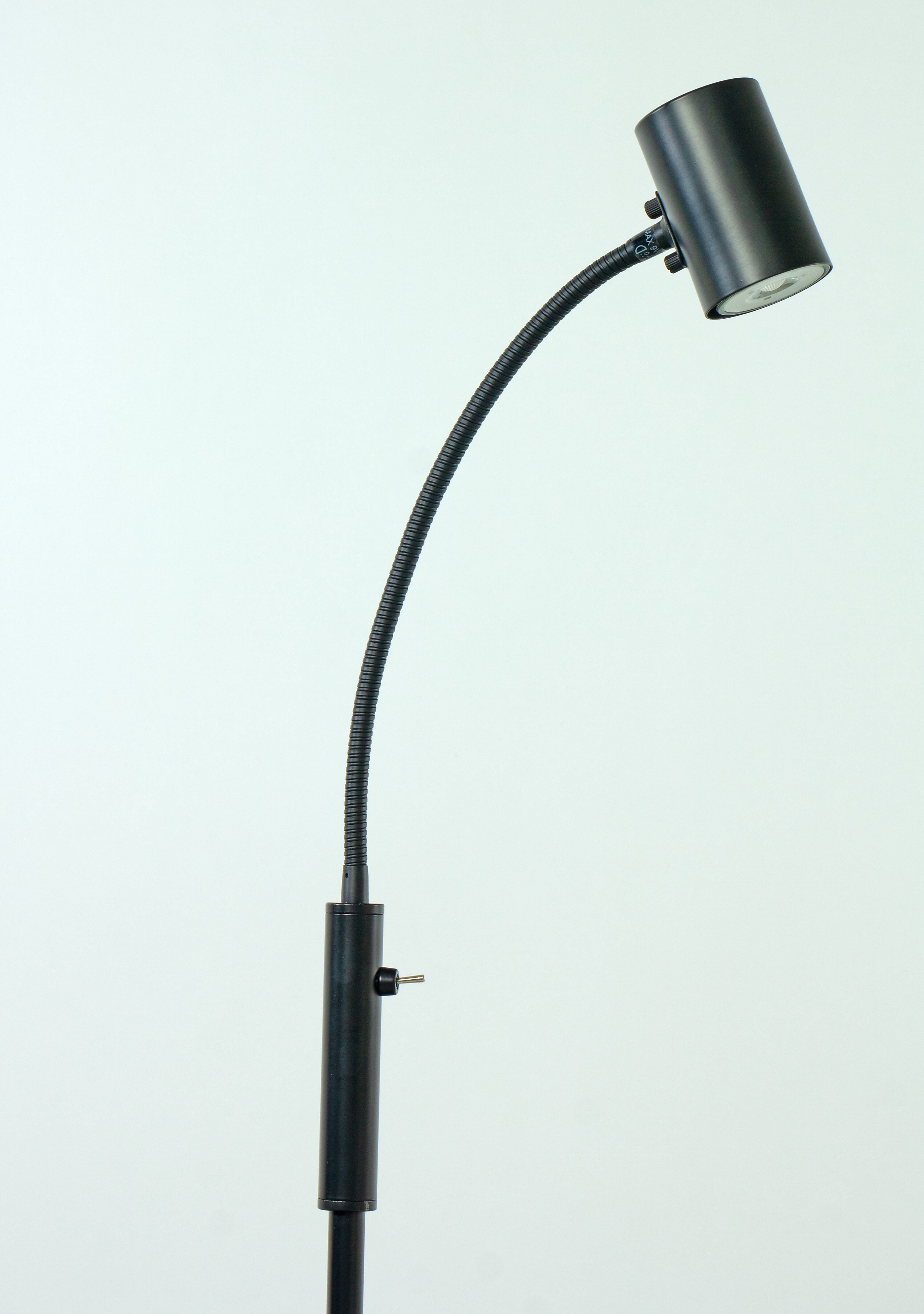 Aneta Home HUGIN golvlampa