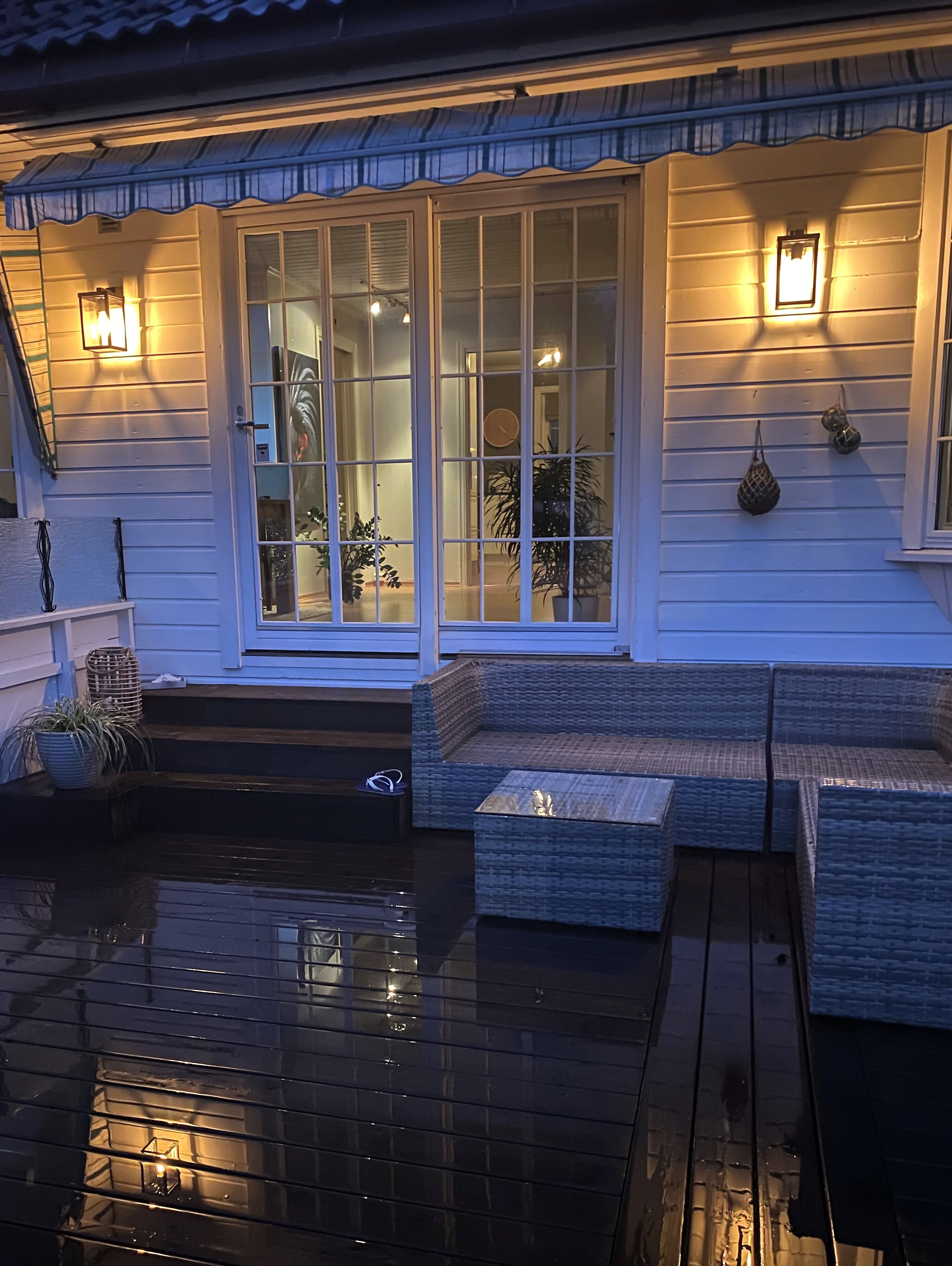 Aneta Home ARENDAL vägglampa liten