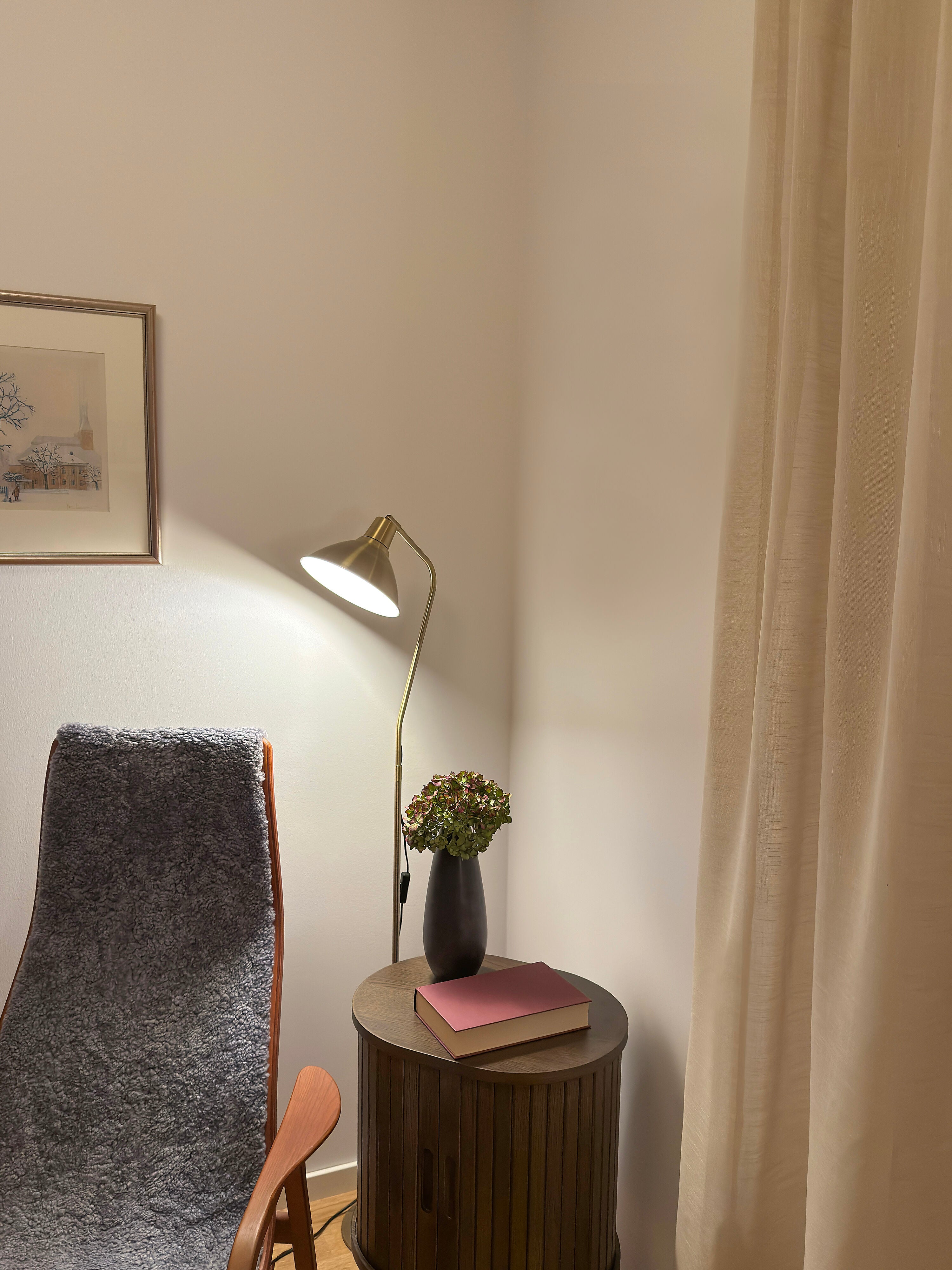 Aneta Home OSTRI golvlampa