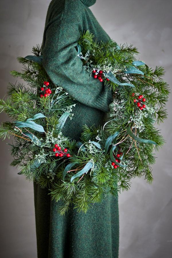 Bloomingville Pine Wreath, Green, Artificial Flowers