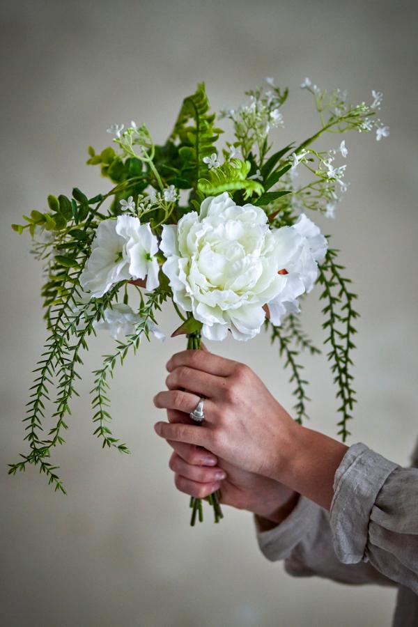 Bloomingville Lustre Bouquet, White, Artificial Flowers