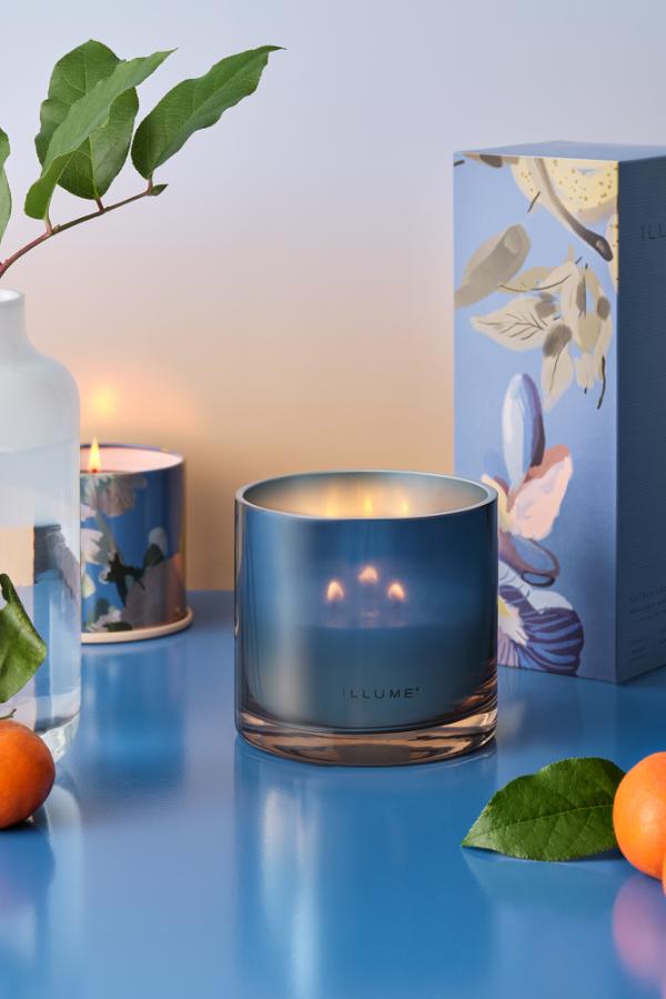 Illume Citrus Crush Vanity Tin Candle, Blue,