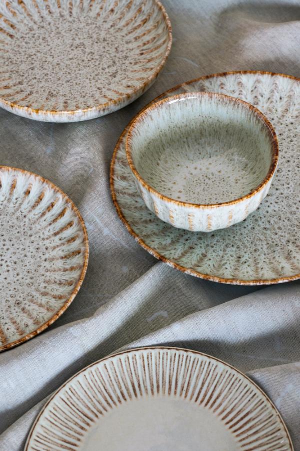 Creative Collection Fleur Plate, Nature, Stoneware