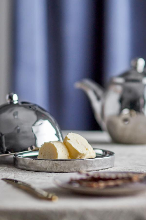 Bloomingville Shine Butter Box, Silver, Stoneware