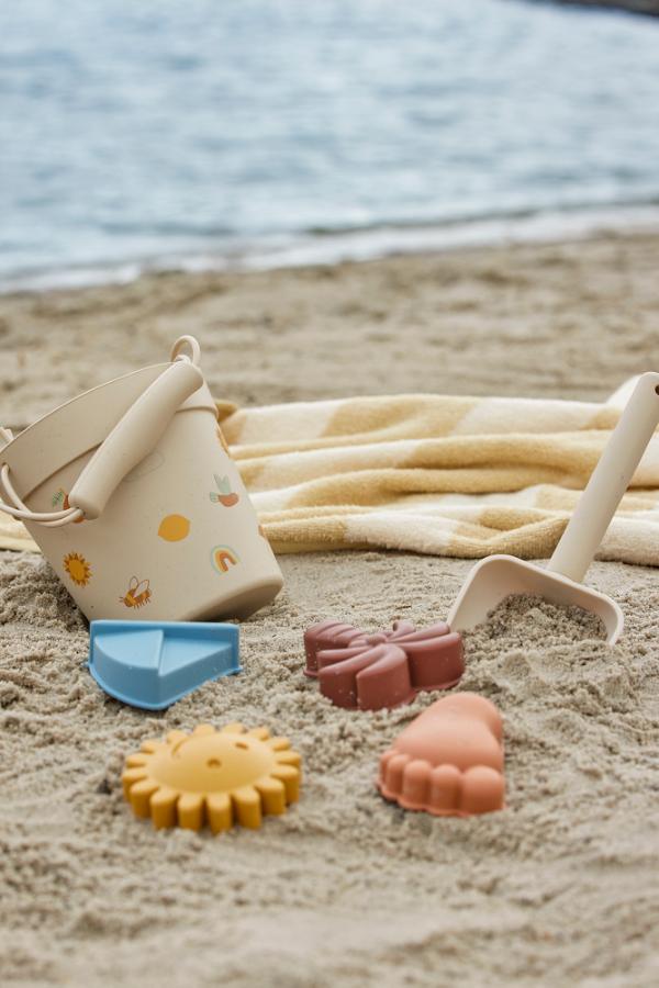 Bloomingville Mini Agnes Beach & Sand Toy, Multi, Silicone