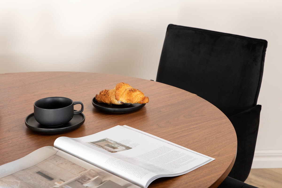 Venture Design Petra & Bianca Matstolar Svart + Matbord ⌀110
