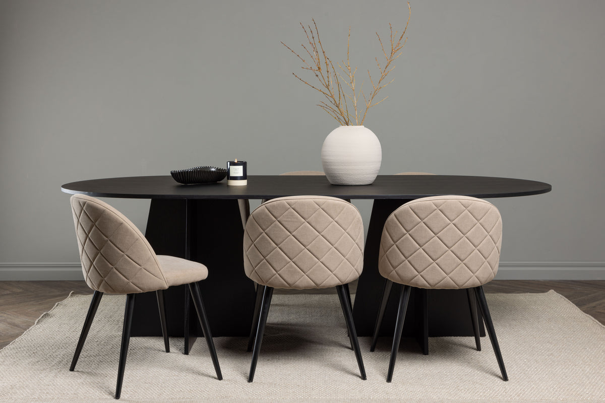 Venture Design Velvet & Bootcut Matstolar 2-pack Beige + Ovala Matbord 230 x 115 Svart
