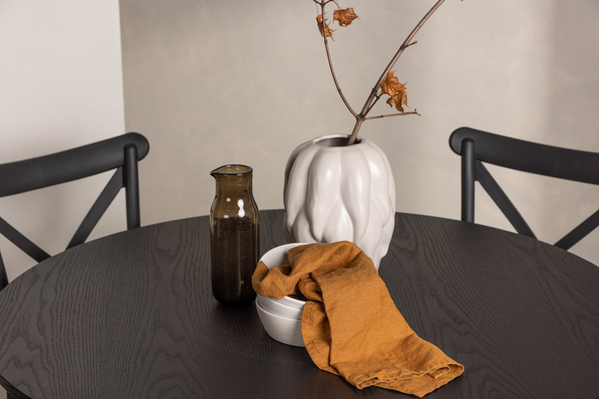 Venture Design Crosett & Olivia Matstolar 2-pack Svart + Runda Matbord ⌀110 Svart