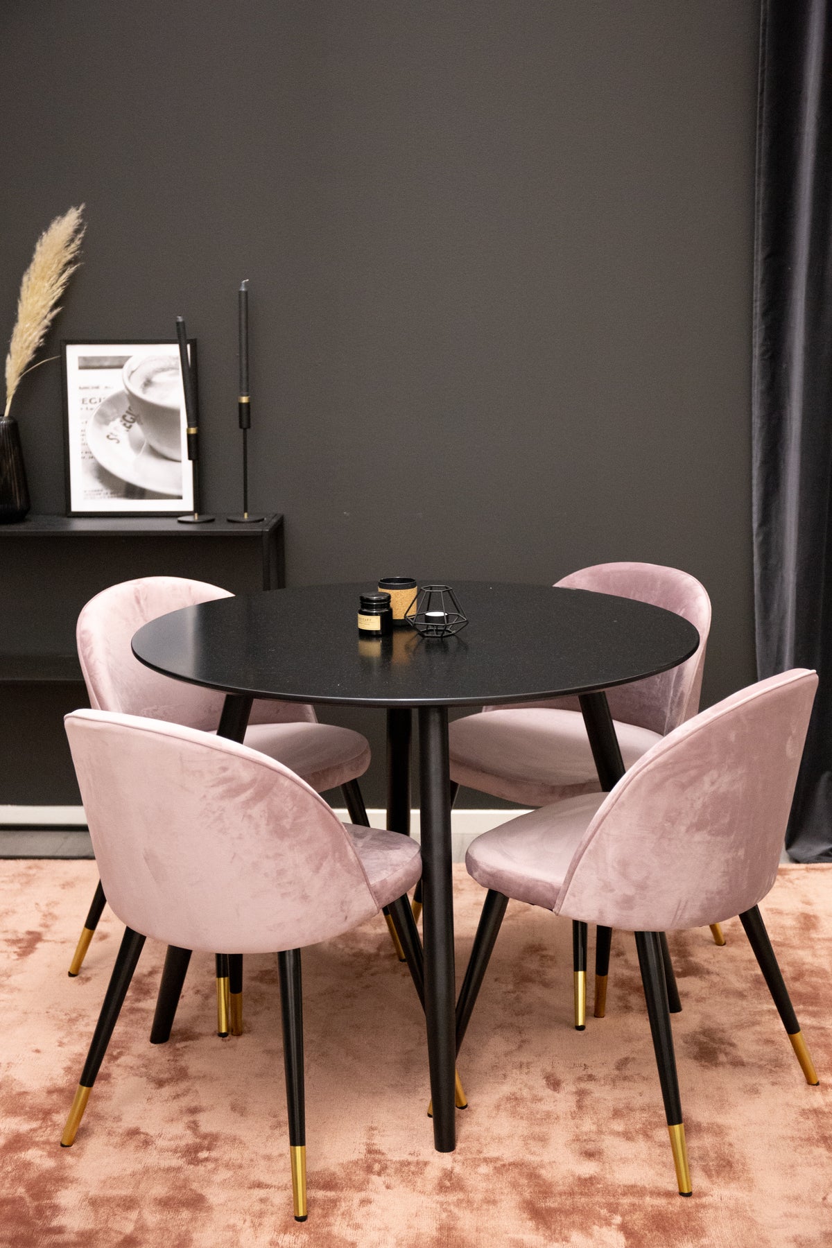 Venture Design Velvet & Plaza Matstolar 2-pack Gammelrosa + Runda Matbord ⌀100 Svart