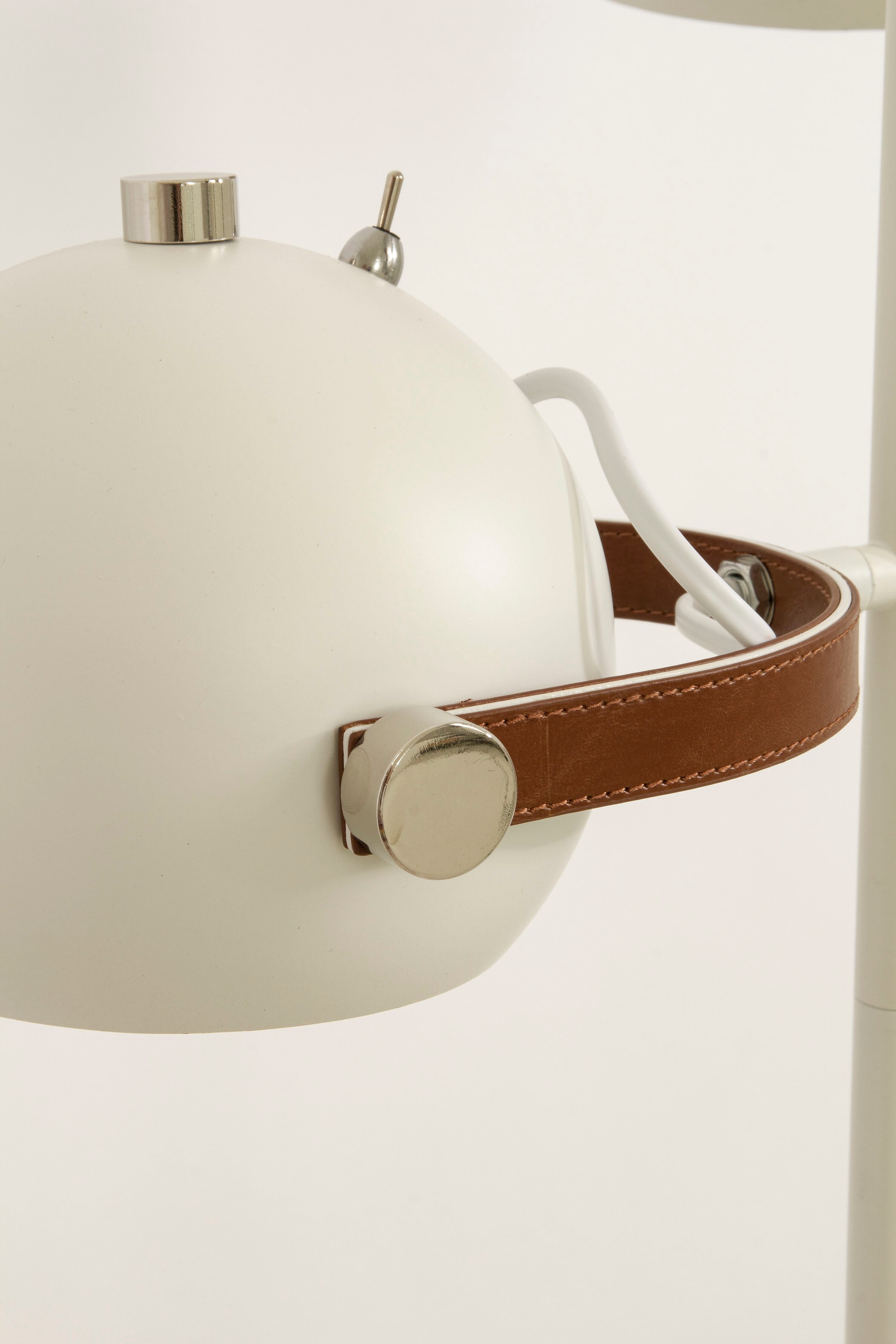 Aneta Home BOW golvlampa 3-arm