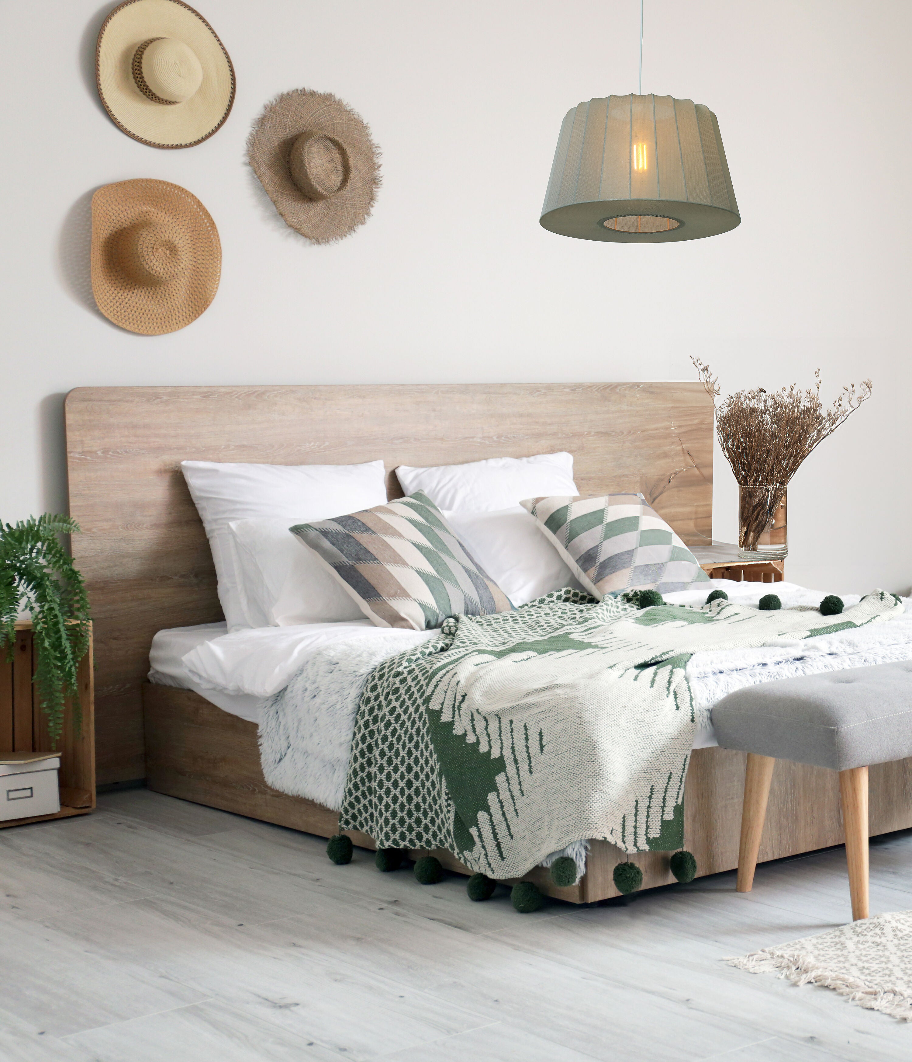 Aneta Home ABRIL taklampa